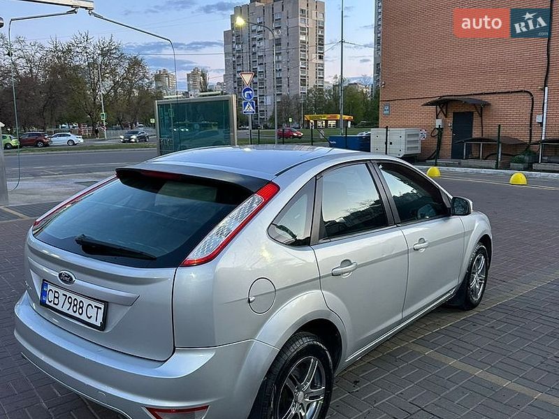 Хэтчбек Ford Focus 2008 в Киеве