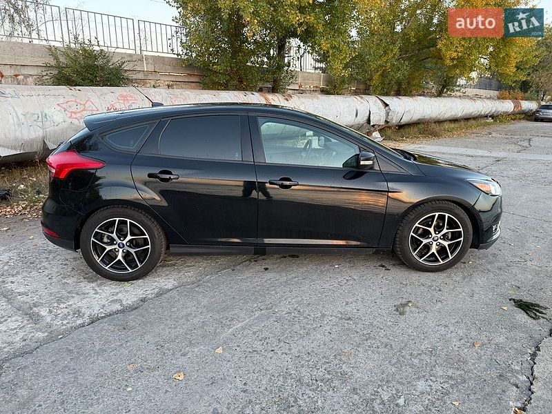 Хетчбек Ford Focus 2017 в Дніпрі