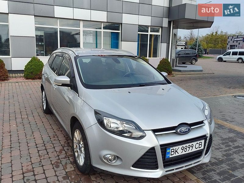 Универсал Ford Focus 2012 в Сарнах