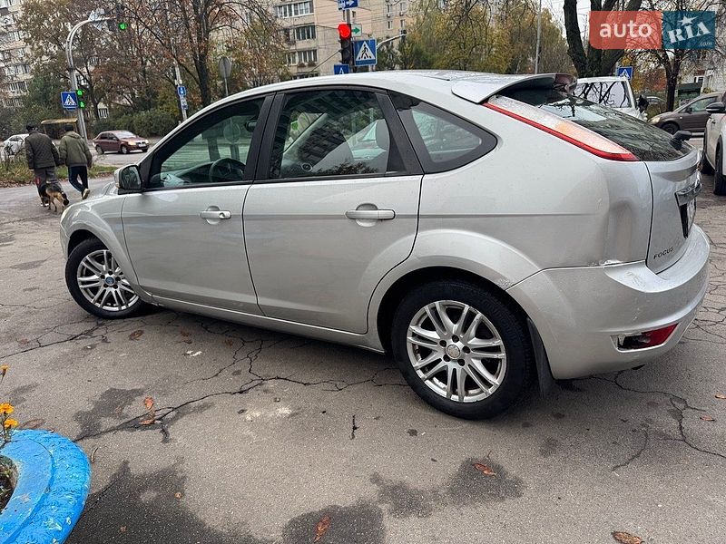 Хэтчбек Ford Focus 2008 в Киеве