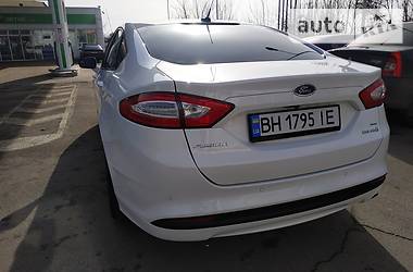 Седан Ford Fusion 2015 в Одессе