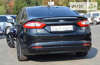 Седан Ford Fusion 2015 в Одесі