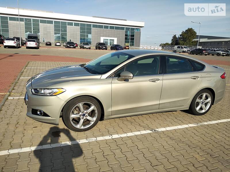 Седан Ford Fusion 2015 в Харкові