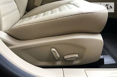 Седан Ford Fusion 2015 в 