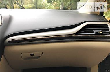 Седан Ford Fusion 2015 в 