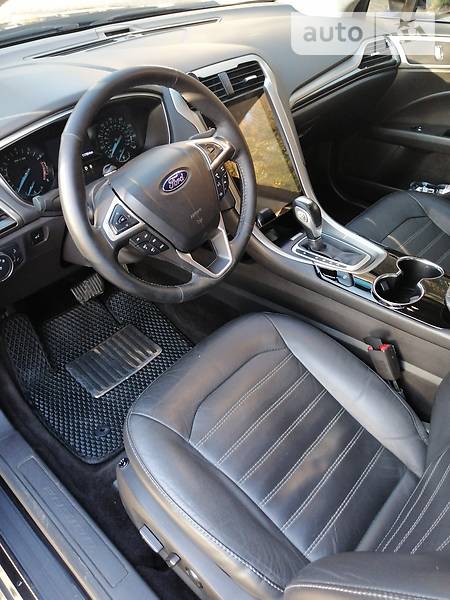 Седан Ford Fusion 2014 в Львове