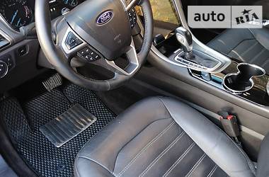 Седан Ford Fusion 2014 в 
