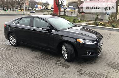 Седан Ford Fusion 2015 в Кропивницком