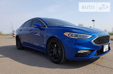Седан Ford Fusion 2016 в 