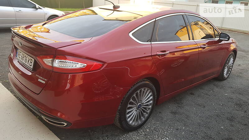 Седан Ford Fusion 2015 в Ужгороде