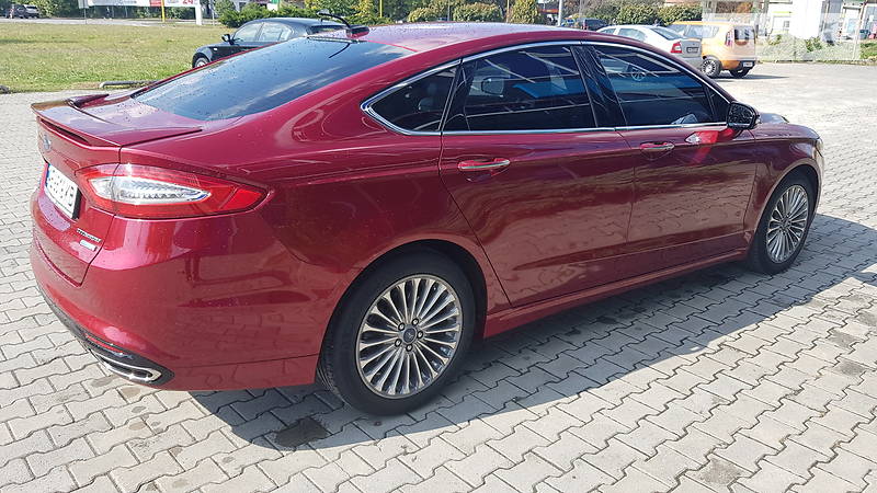 Седан Ford Fusion 2015 в Ужгороде
