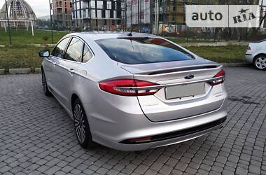 Седан Ford Fusion 2018 в 