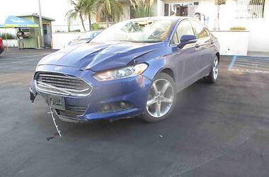 Седан Ford Fusion 2014 в 