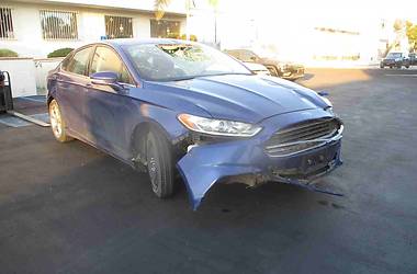 Седан Ford Fusion 2014 в 