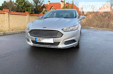 Седан Ford Fusion 2015 в 