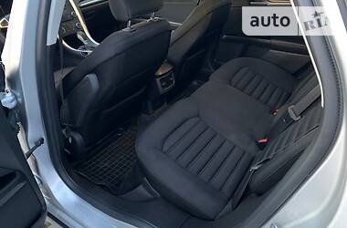 Седан Ford Fusion 2015 в 