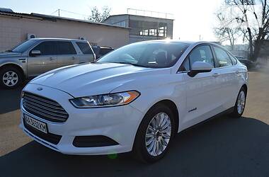 Седан Ford Fusion 2015 в Киеве