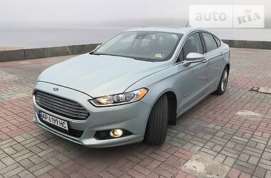 Седан Ford Fusion 2014 в 
