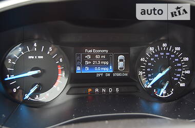 Седан Ford Fusion 2016 в 