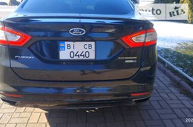 Седан Ford Fusion 2015 в 