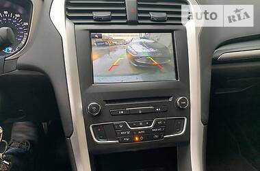 Седан Ford Fusion 2015 в 