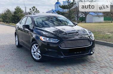 Седан Ford Fusion 2016 в 