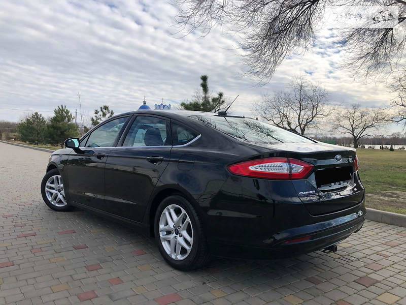 Седан Ford Fusion 2016 в Ізмаїлі