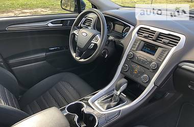 Седан Ford Fusion 2016 в 