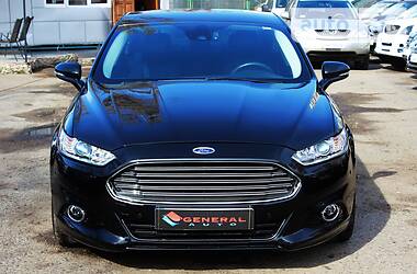 Седан Ford Fusion 2015 в 