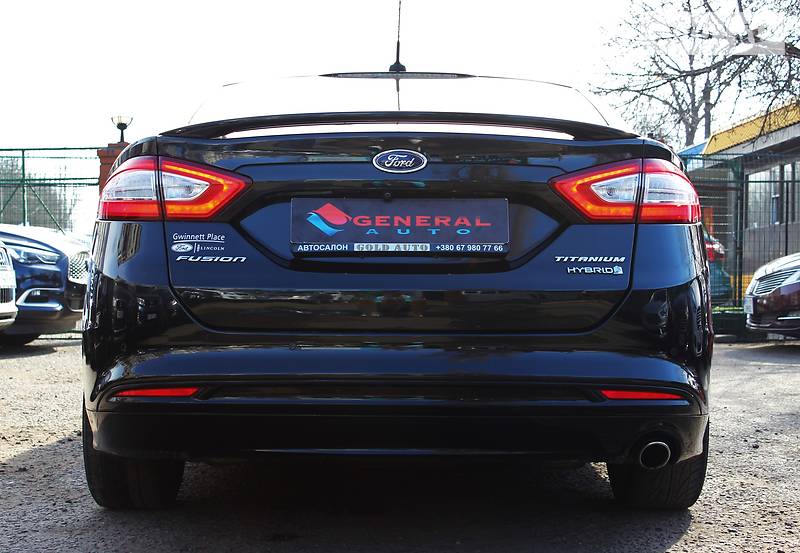 Седан Ford Fusion 2015 в Одесі