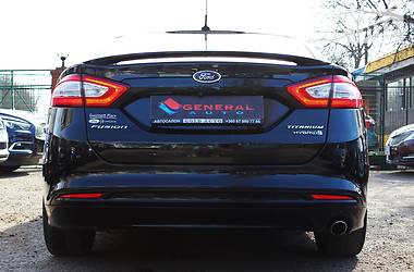 Седан Ford Fusion 2015 в 