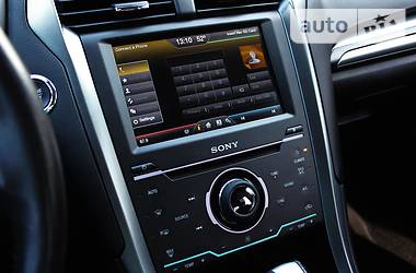 Седан Ford Fusion 2015 в 