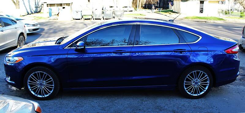 Седан Ford Fusion 2012 в Одесі