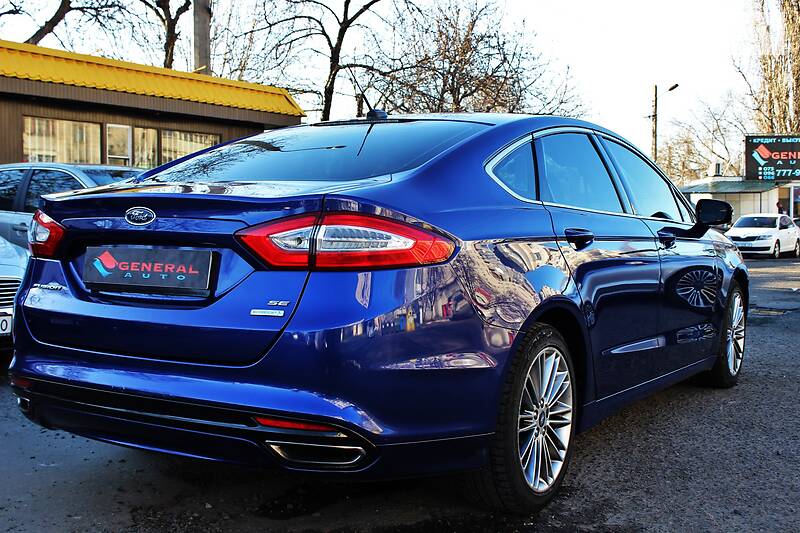 Седан Ford Fusion 2012 в Одесі
