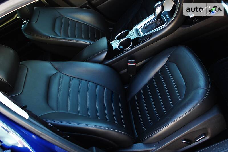 Седан Ford Fusion 2012 в Одесі