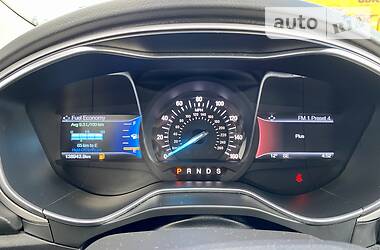 Седан Ford Fusion 2015 в 