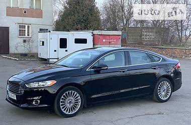 Седан Ford Fusion 2016 в Ровно