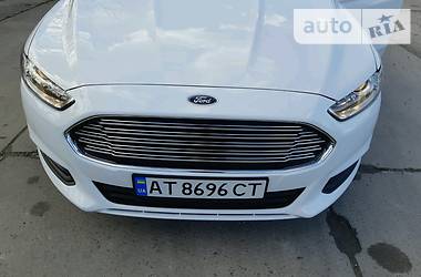 Седан Ford Fusion 2015 в 