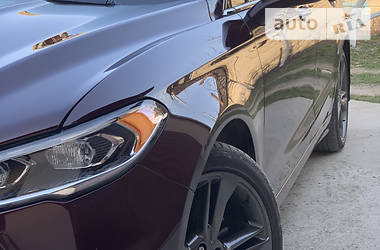 Седан Ford Fusion 2017 в 
