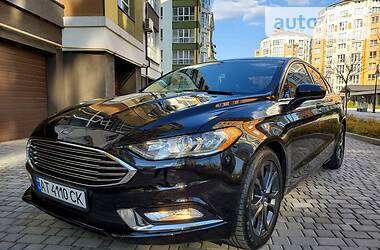 Седан Ford Fusion 2018 в 
