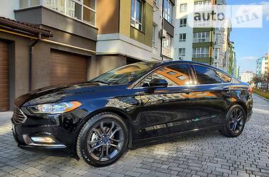 Седан Ford Fusion 2018 в 