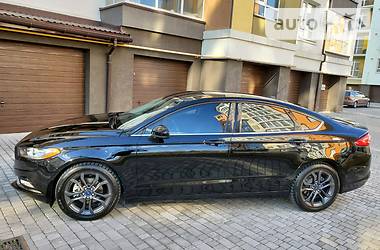 Седан Ford Fusion 2018 в 