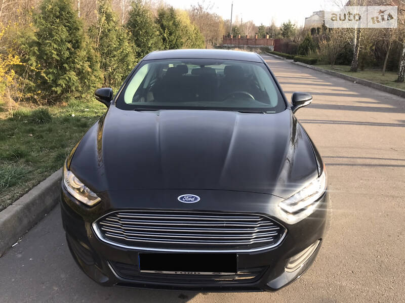Седан Ford Fusion 2012 в Рівному