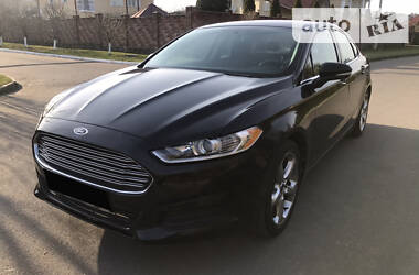 Седан Ford Fusion 2012 в 