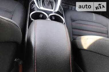 Седан Ford Fusion 2012 в 