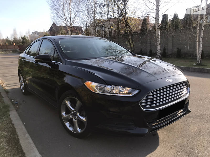 Седан Ford Fusion 2012 в Рівному