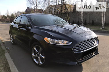 Седан Ford Fusion 2012 в 