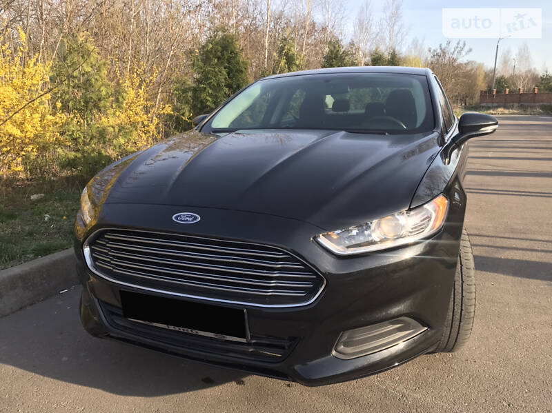 Седан Ford Fusion 2012 в Рівному