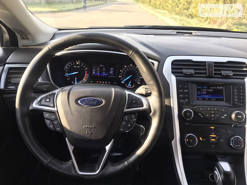 Седан Ford Fusion 2012 в Рівному