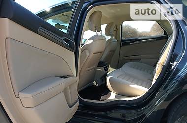 Седан Ford Fusion 2014 в 